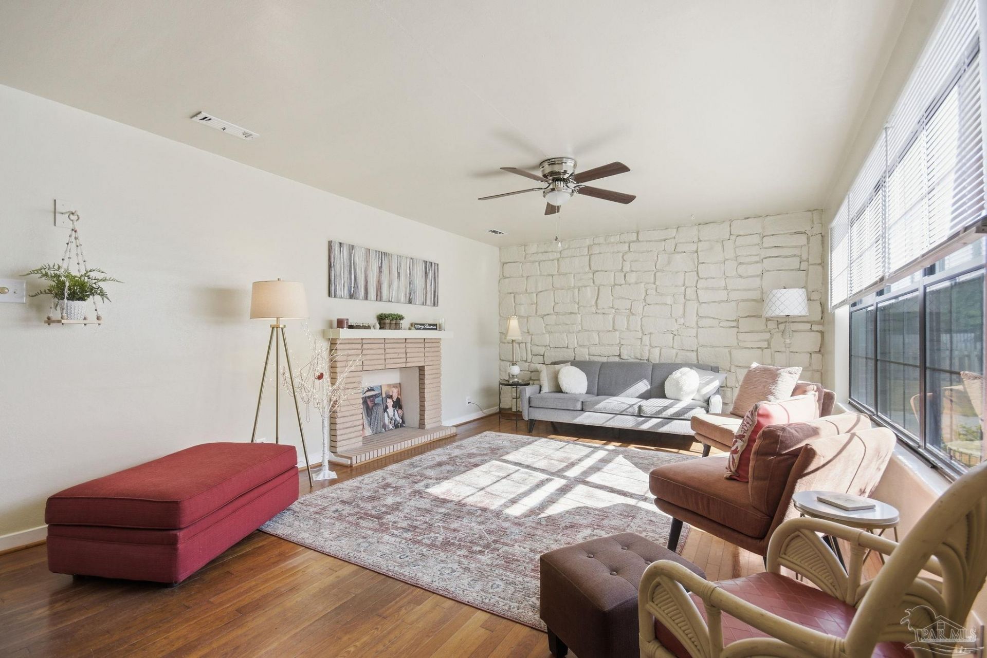 2340 Teate Ave, Pensacola, FL 32504 Main Photo