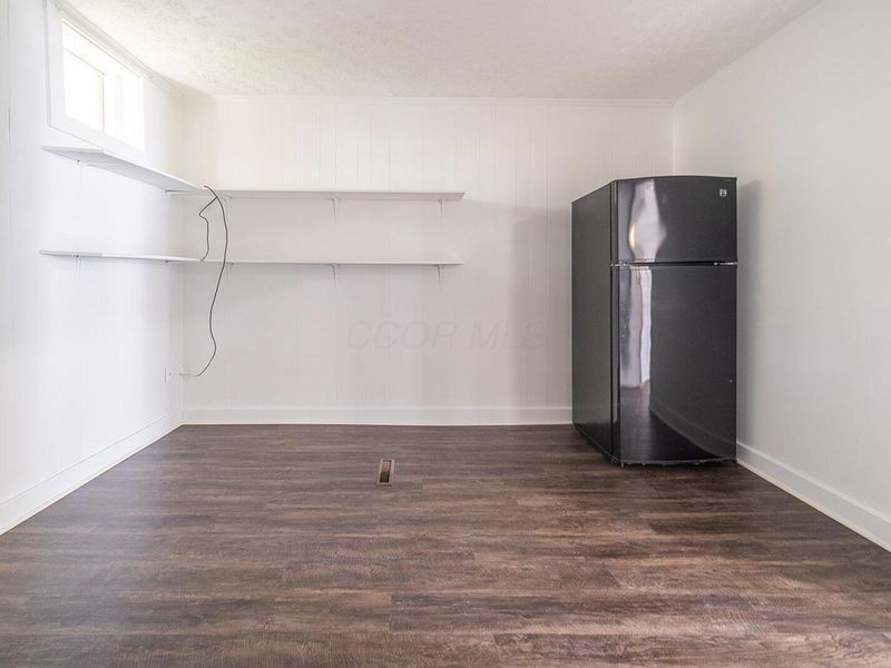 923 Sullivant Avenue, Columbus, OH 43223 Photo 11