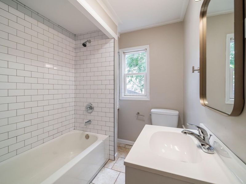 923 Sullivant Avenue, Columbus, OH 43223 Photo 25