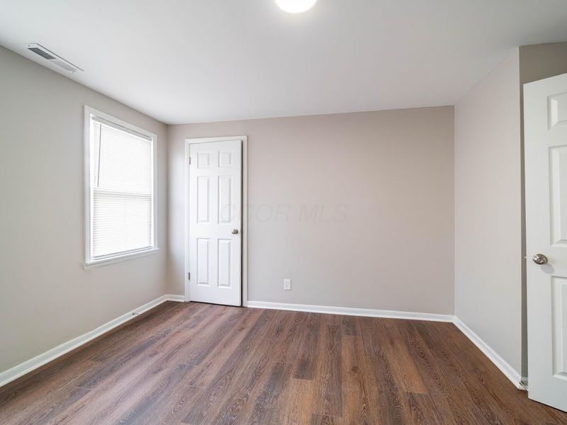 923 Sullivant Avenue, Columbus, OH 43223 Photo 28