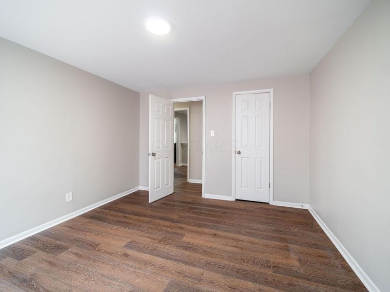 923 Sullivant Avenue, Columbus, OH 43223 Photo 32