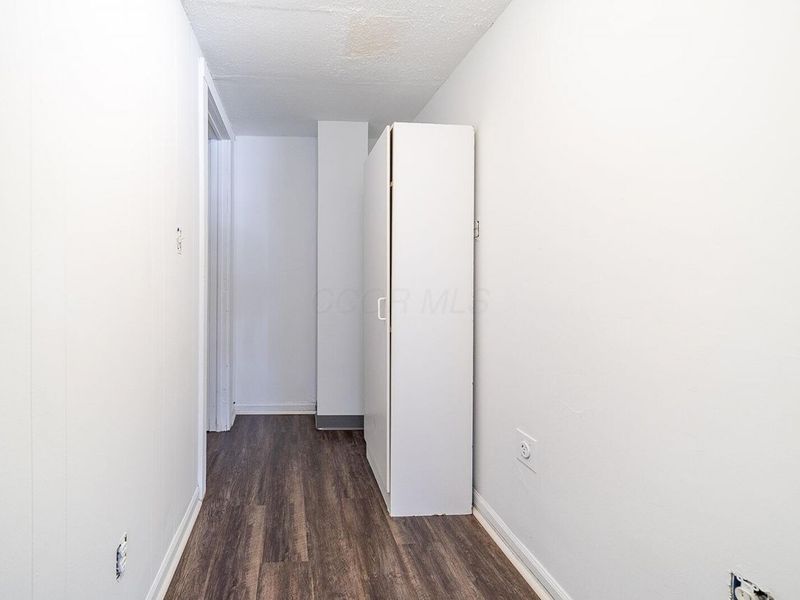 923 Sullivant Avenue, Columbus, OH 43223 Photo 8