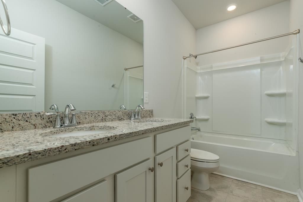 5645 Lacebark Trail  Photo 18