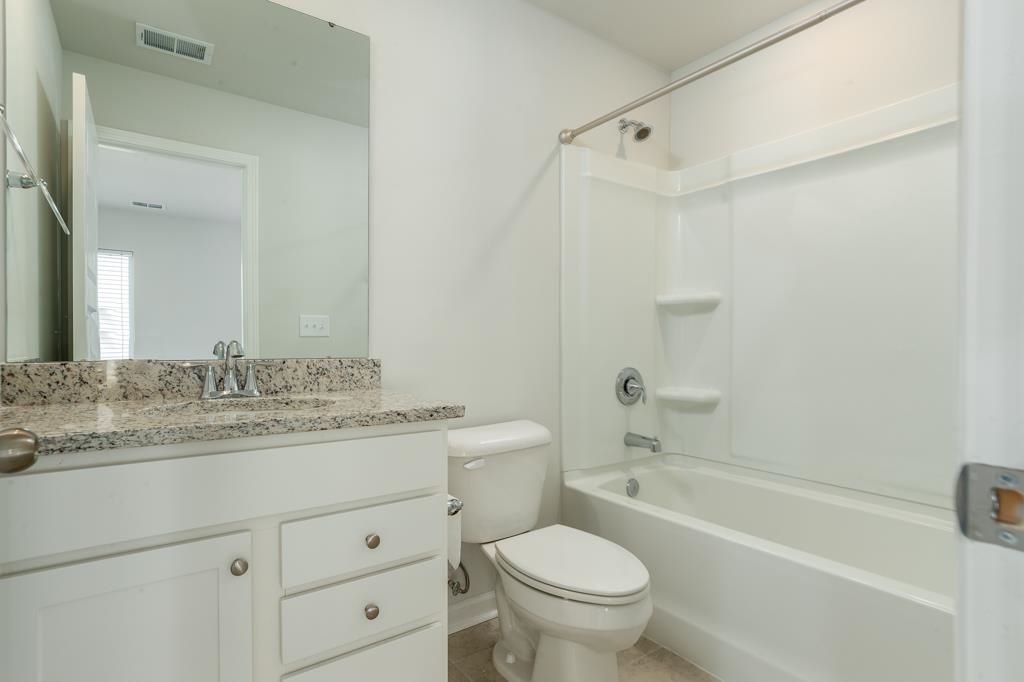 5645 Lacebark Trail  Photo 25