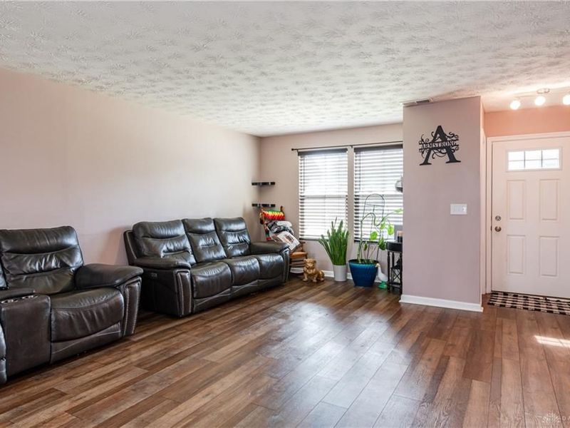 1115 Shannon Lane, Xenia, OH 45385 Photo 3