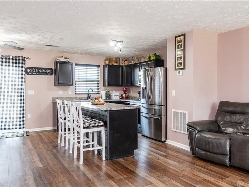 1115 Shannon Lane, Xenia, OH 45385 Photo 5