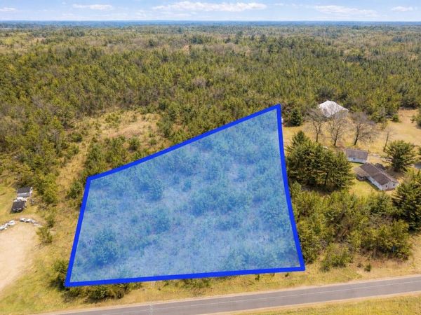 000 18th Ave, Necedah, WI 54646