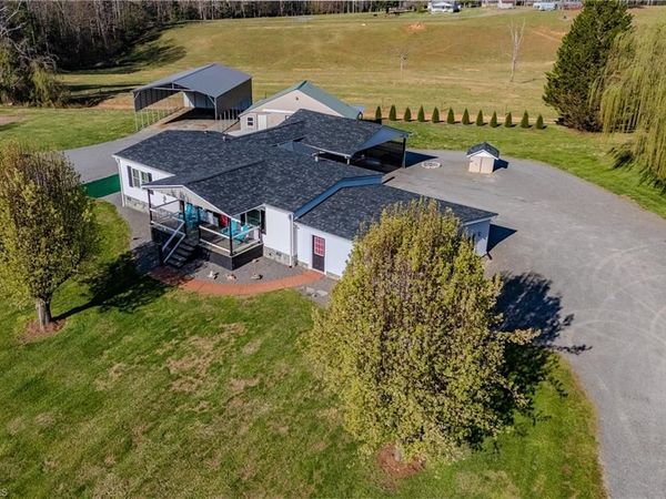 199 Walking Horse Trail , Mount Airy, NC 27030