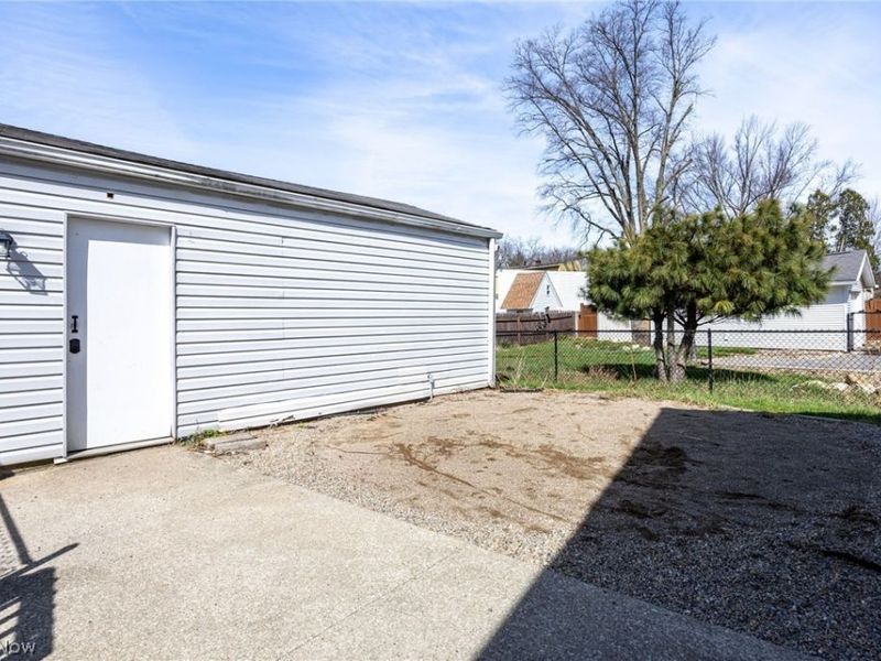 1293 Tioga Avenue, Akron, OH 44305 Photo 20