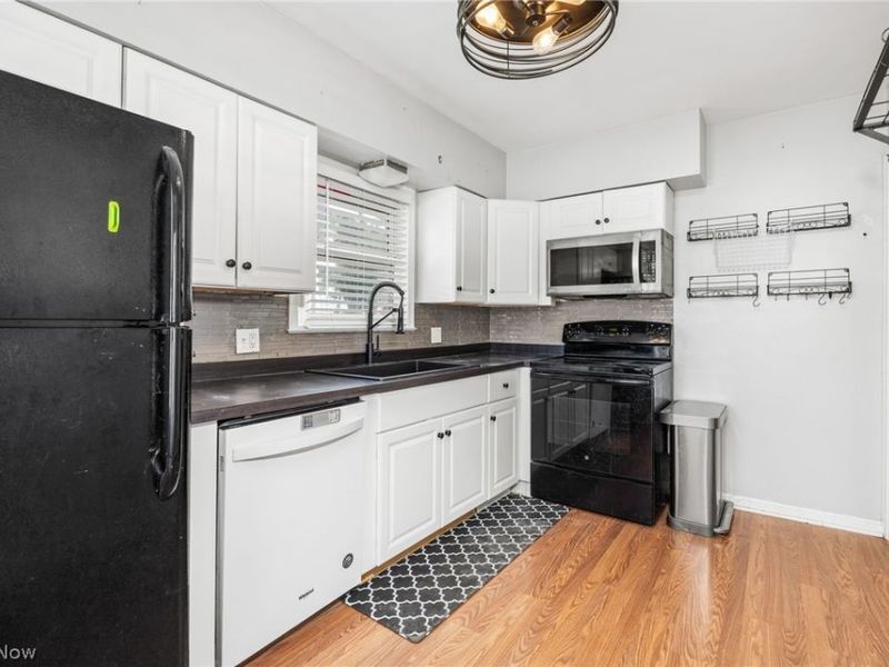 1293 Tioga Avenue, Akron, OH 44305 Photo 8