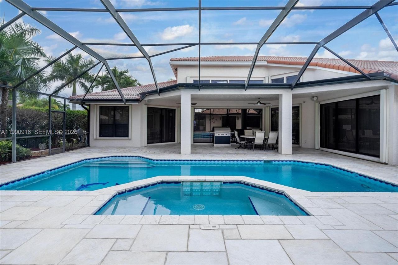 392 Coconut Cir, Weston, FL 33326 Photo