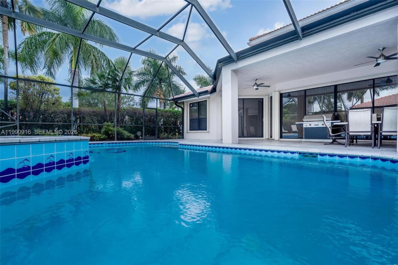 392 Coconut Cir , Weston, FL 33326 Photo