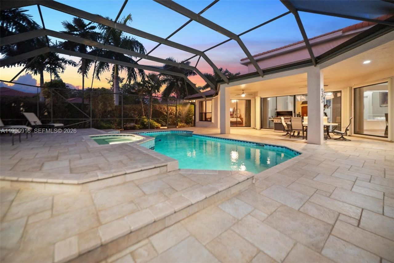 392 Coconut Cir, Weston, FL 33326 Photo