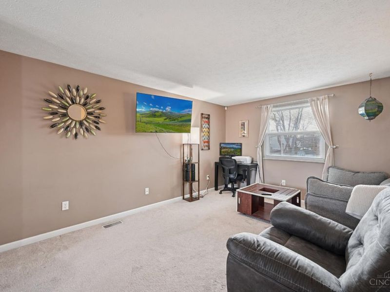 4636 Blackberry Lane, Union Twp, OH 45103 Photo 6