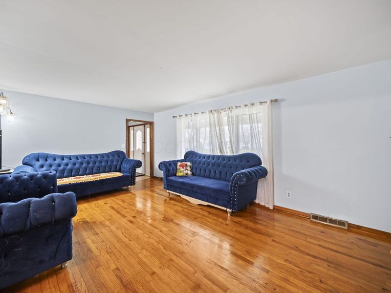 6100 Darby Lane, Columbus, OH 43229 Photo 17