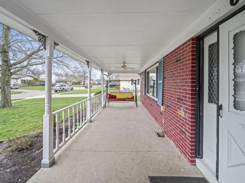 6100 Darby Lane, Columbus, OH 43229 Photo 3