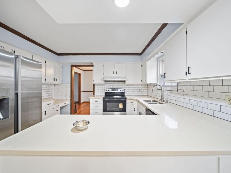 6100 Darby Lane, Columbus, OH 43229 Photo 6