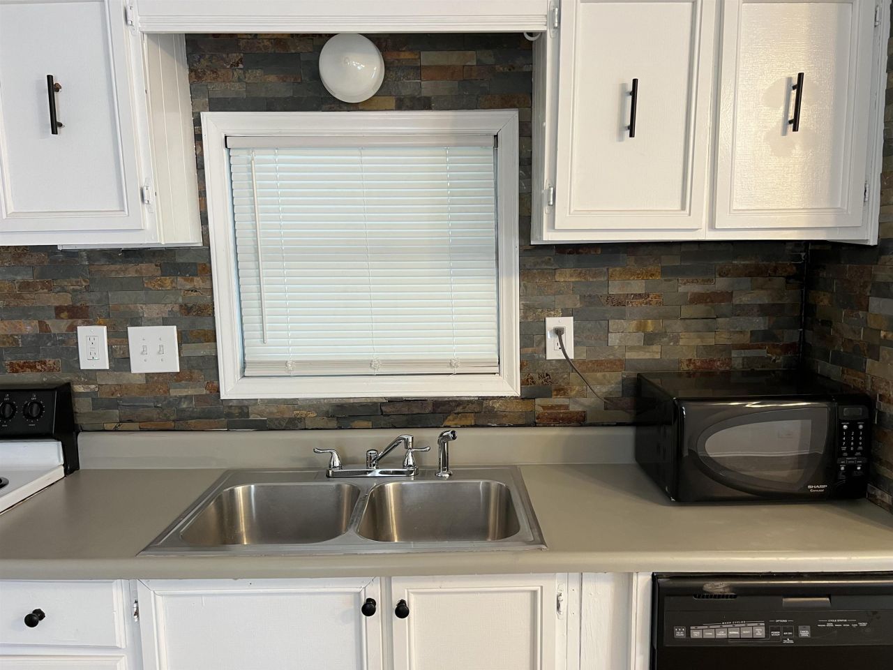 2712 Aquarius Dr.  Photo 10