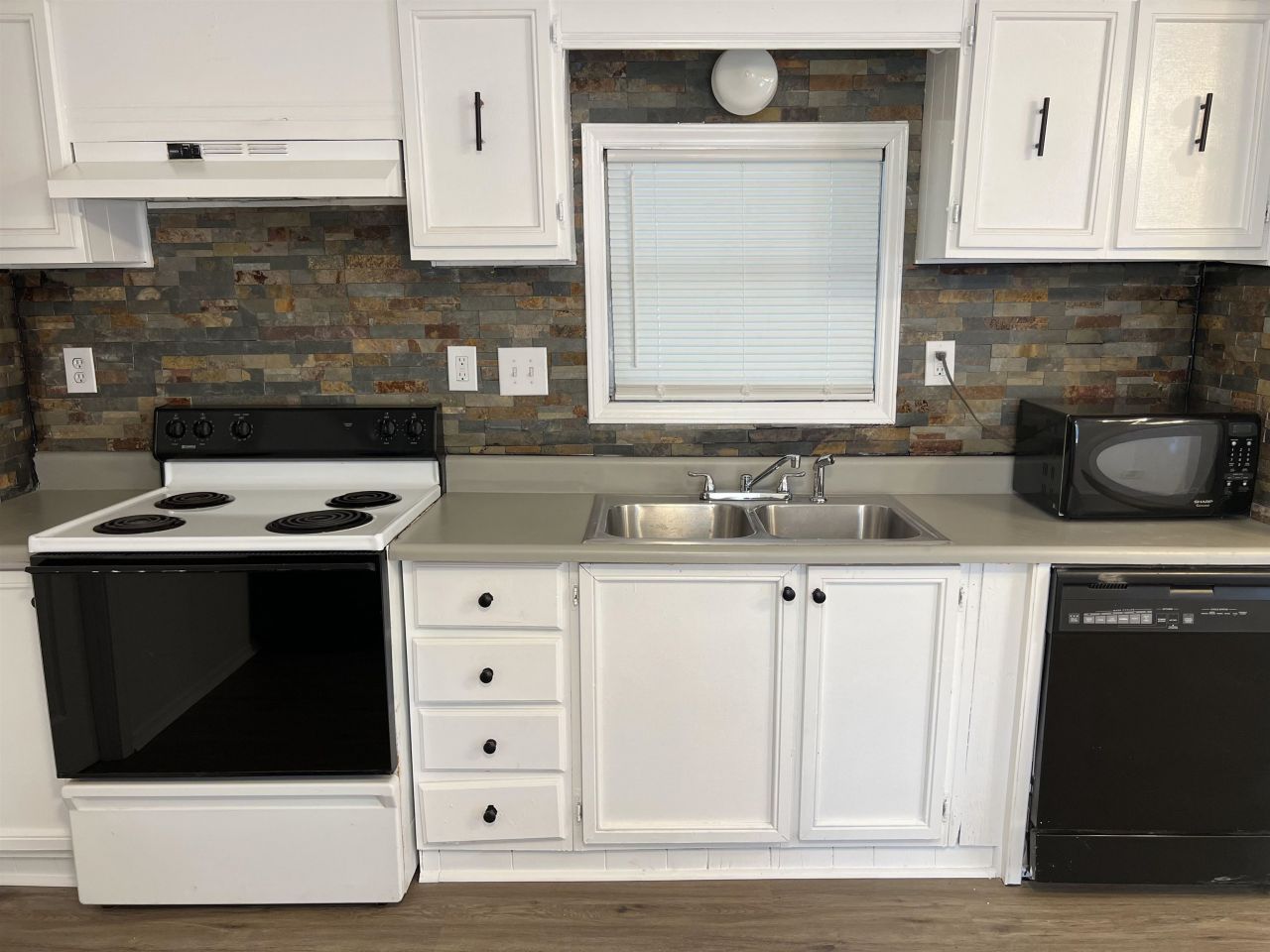 2712 Aquarius Dr.  Photo 13