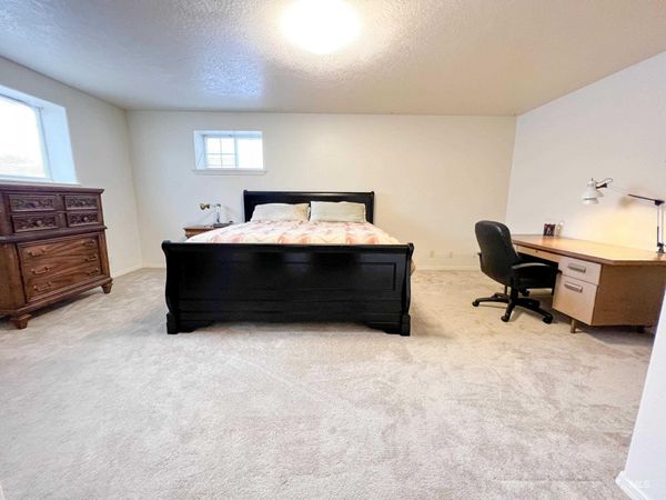 875 Hughes Drive, Payette, ID 83661