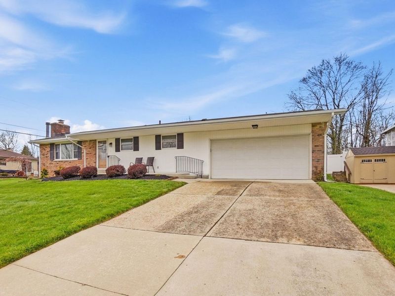 1628 Yorkshire Court, Springfield, OH 45503 Photo 3