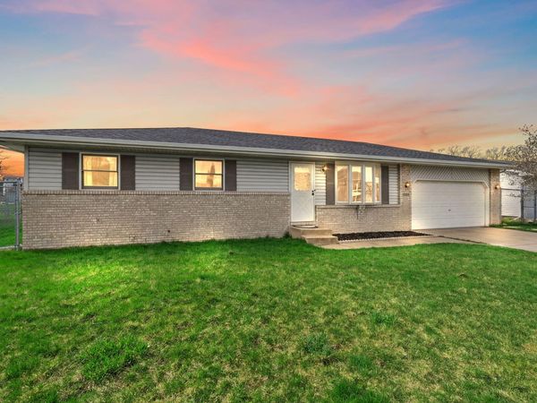 6168 Brie Avenue , Portage, IN 46368