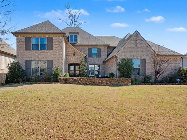 477 FALLEN TIMBERS LN, Collierville, TN 38017