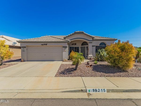 19215 N Coyote Lakes Parkway, Surprise, AZ 85378