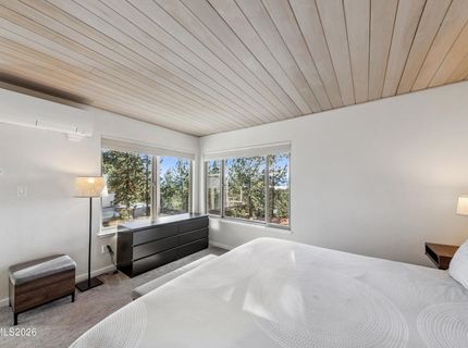 133 Holly Lane, Stateline, NV 89449 Photo