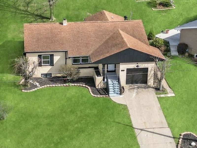 124 Stardust Drive, Wintersville, OH 43953 Photo 3