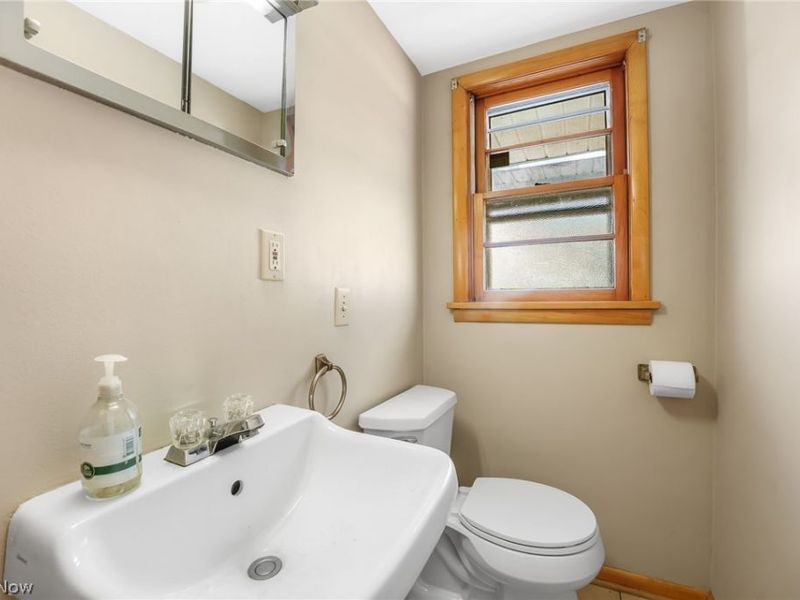 4704 Garrett Drive, Norton, OH 44203 Photo 12