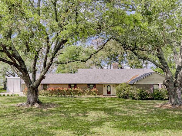 10055 Jack Torres Rd, Maringouin, LA 70757