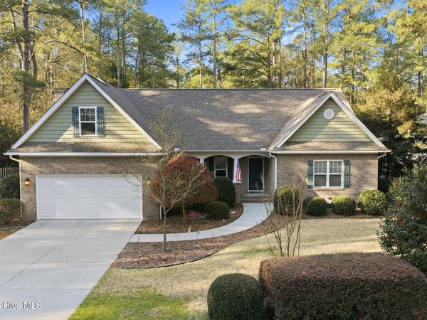 290 Pinyon Circle, Pinehurst, NC 28374