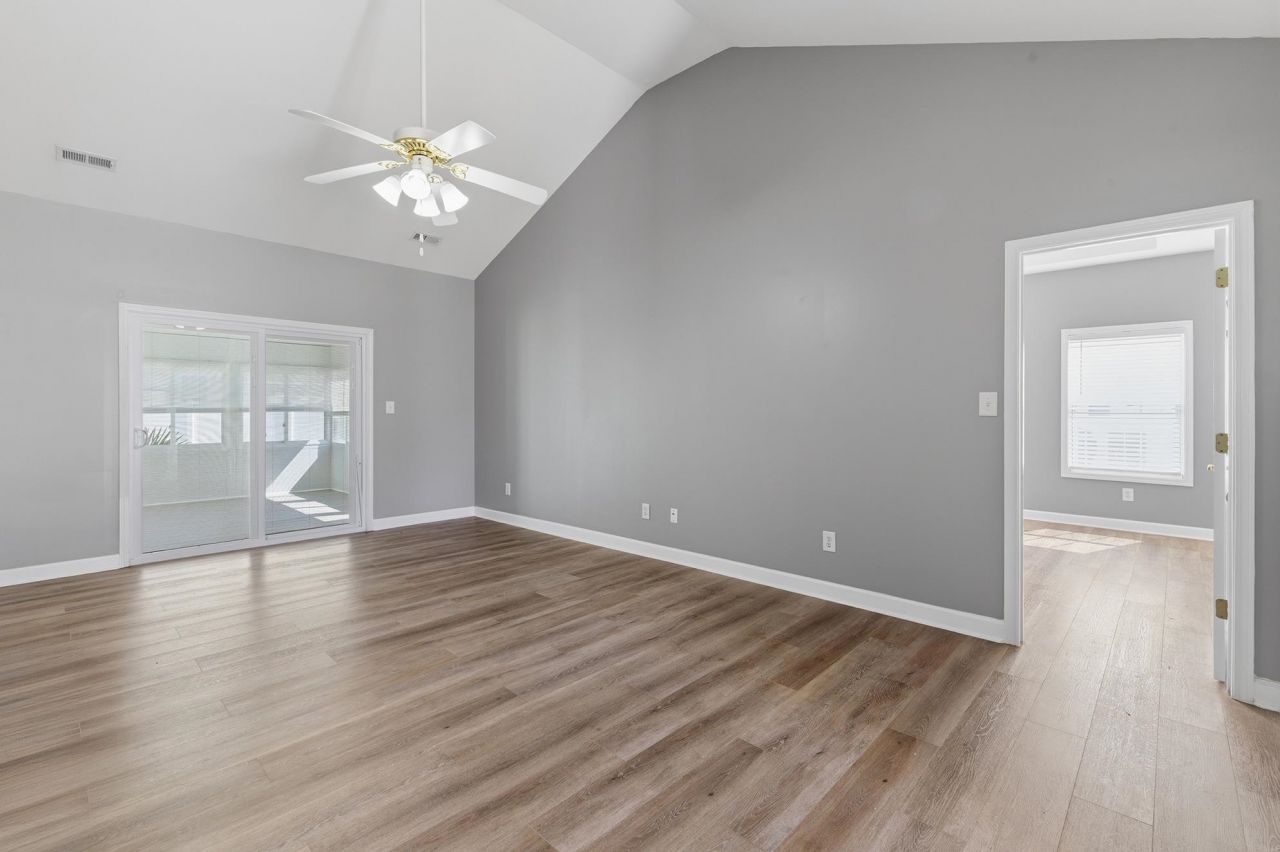 6627 Cherry Laurel Dr.  Photo 14