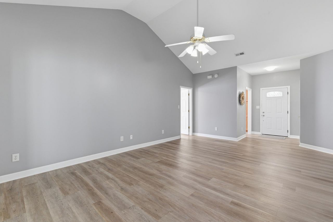 6627 Cherry Laurel Dr.  Photo 17