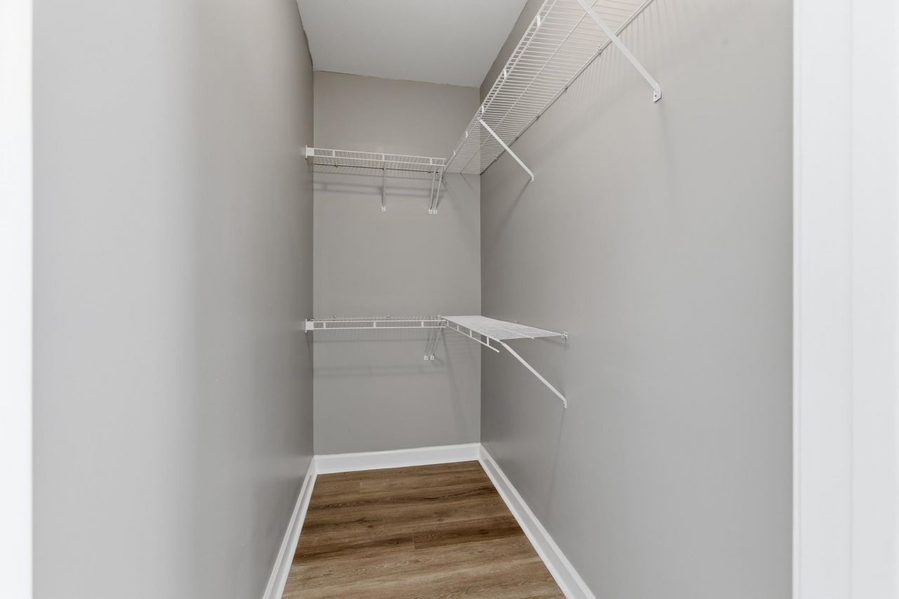 6627 Cherry Laurel Dr.  Photo 24