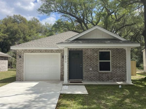 8570 Argo Dr, Pensacola, FL 32514