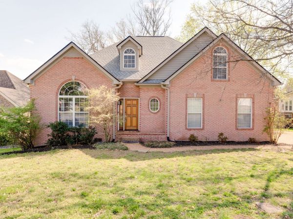 109 Ridgeview Trce, Hendersonville, TN 37075