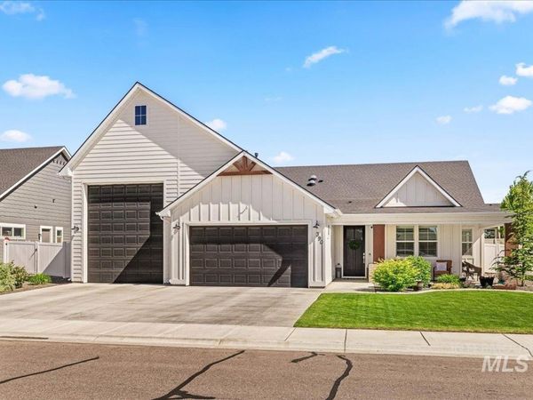 390 Fox Lantern Ct, Middleton, ID 83644