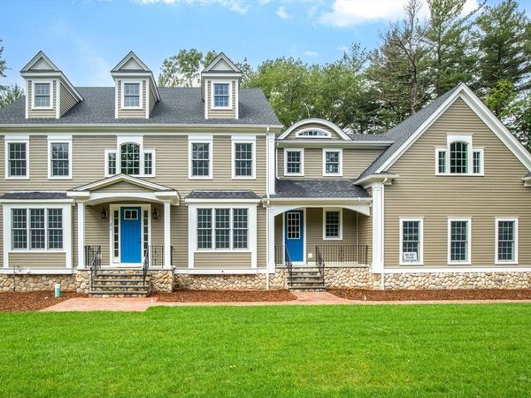 262 Meadowbrook Rd, Dedham, MA 02026