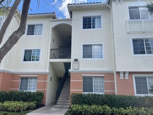 9833 Baywinds Drive, Unit 7302, West Palm Beach, FL 33411