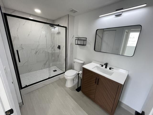 9833 Baywinds Drive, Unit 7302, West Palm Beach, FL 33411 Photo