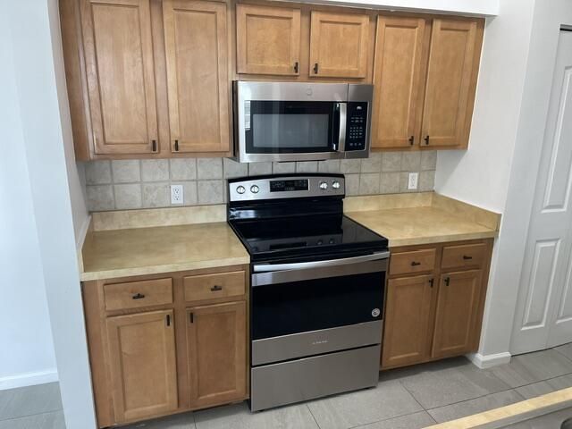 9833 Baywinds Drive, Unit 7302, West Palm Beach, FL 33411 Photo