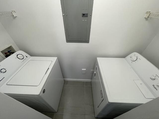 9833 Baywinds Drive, Unit 7302, West Palm Beach, FL 33411 Photo