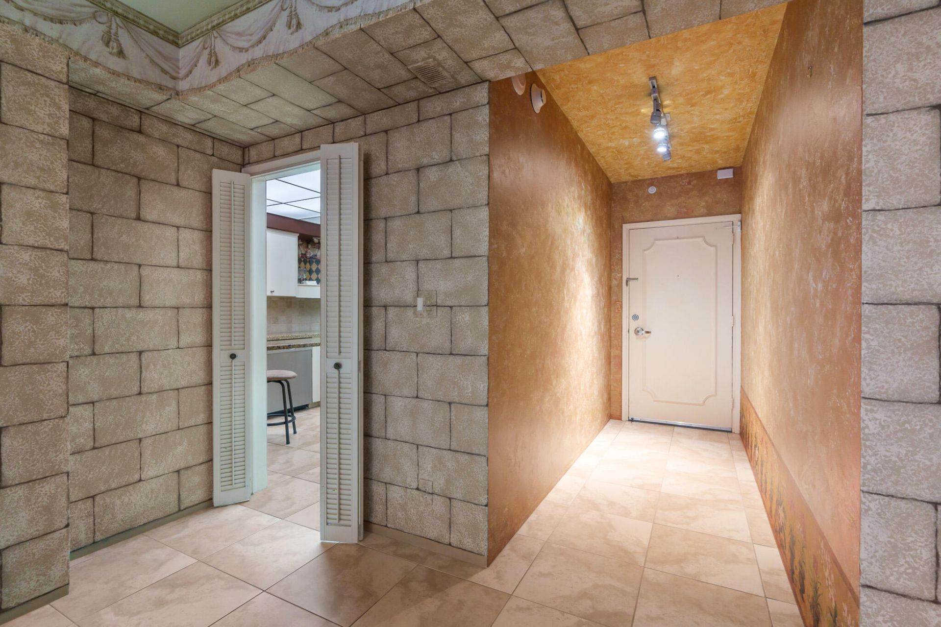 3200 NE 36th Street, Unit 1012, Fort Lauderdale, FL 33308 Photo