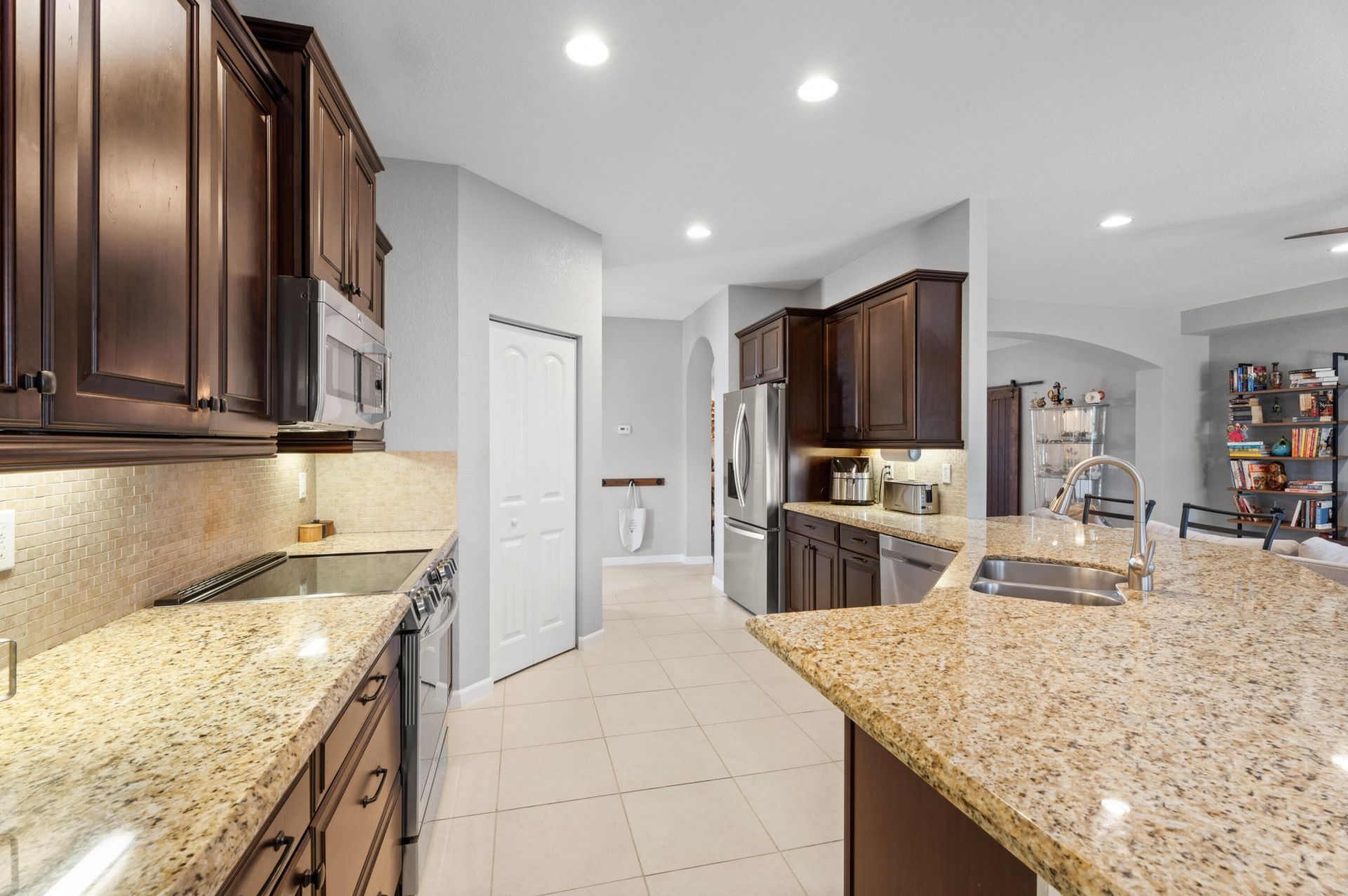 445 NW Sunflower Place, Jensen Beach, FL 34957 Photo