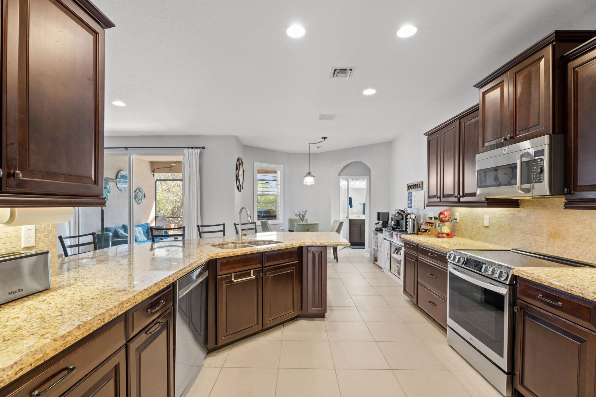 445 NW Sunflower Place, Jensen Beach, FL 34957 Photo