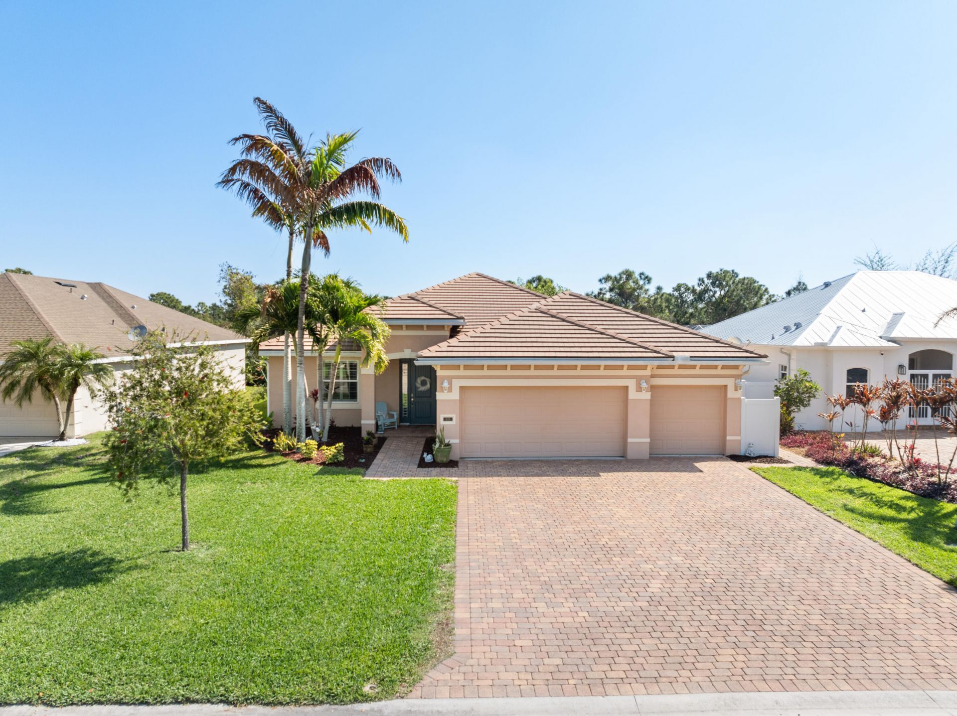 445 NW Sunflower Place, Jensen Beach, FL 34957 Photo