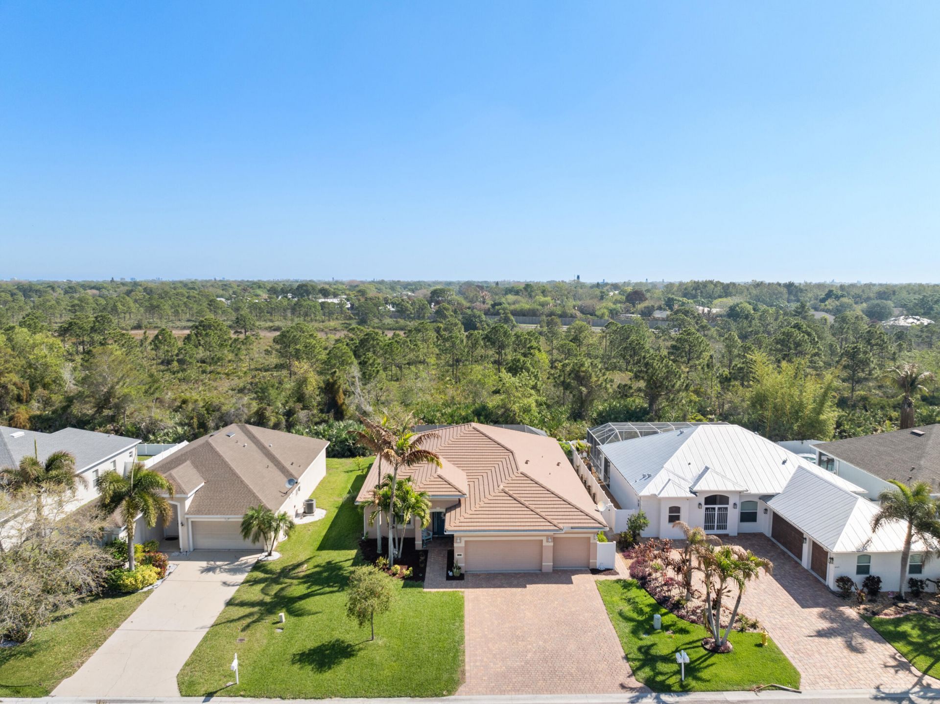 445 NW Sunflower Place, Jensen Beach, FL 34957 Photo