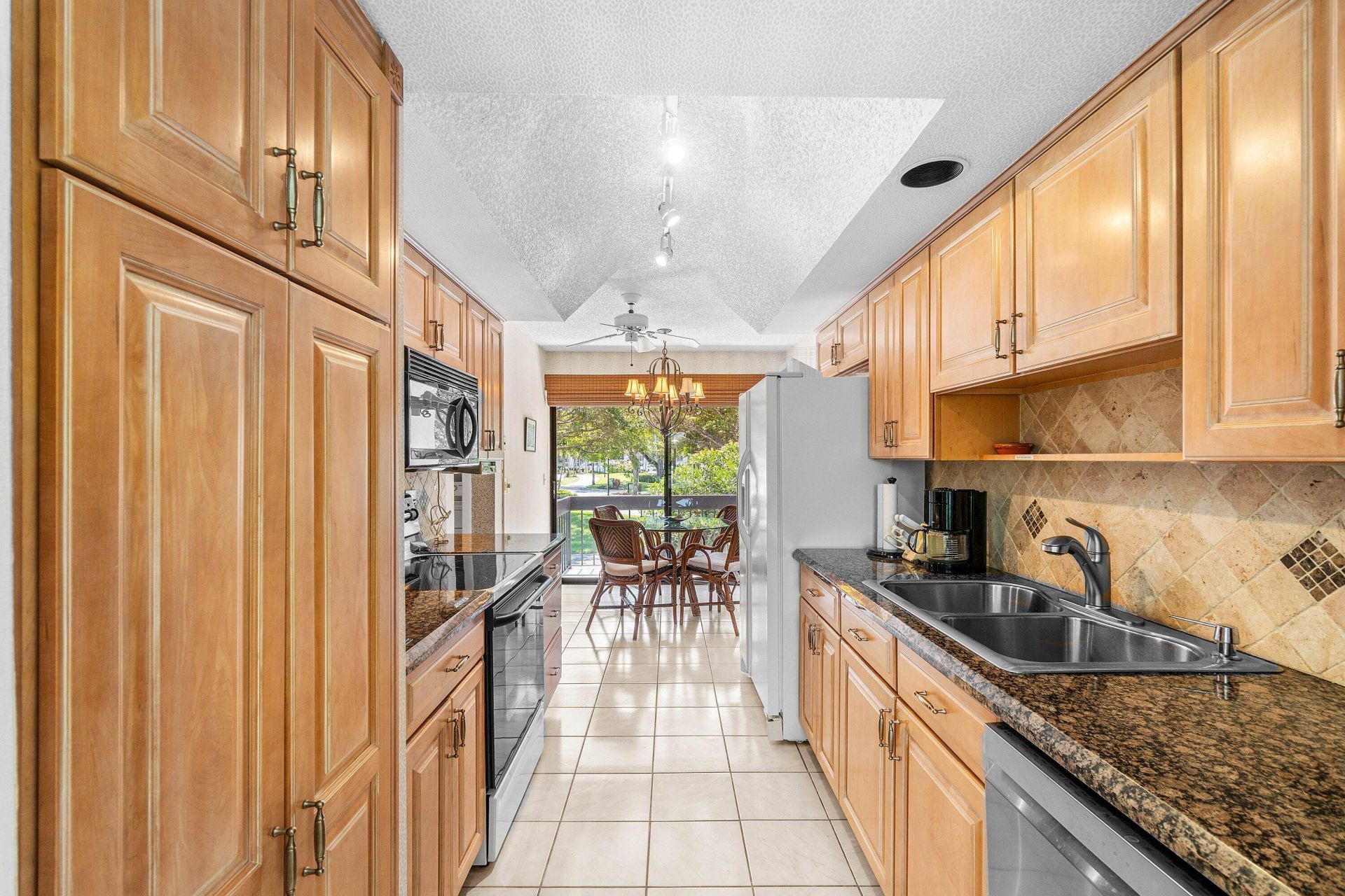7809 Lakeside Boulevard, Unit 4, Boca Raton, FL 33434 Photo